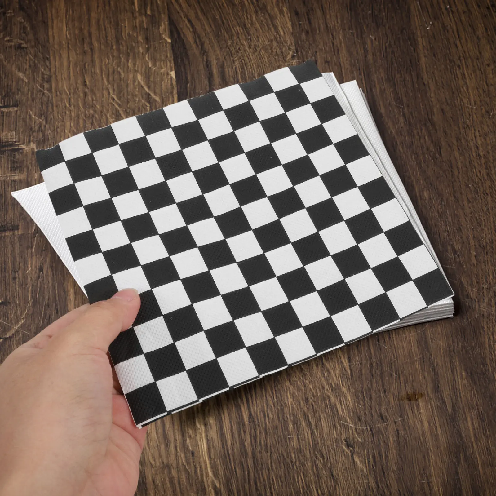 

100 шт. классических черно-белых клетчатых бумажных салфеток, одноразовые гостевые полотенца для свадьбы, дня рождения, десертной станции, фуршета