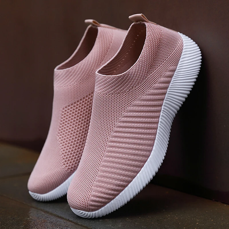New Pink Women Shoes Soft Sneakers Lightweight And Comfortable Women Slip On Lazy Loafers Walking Shoes For Women Size 36-42