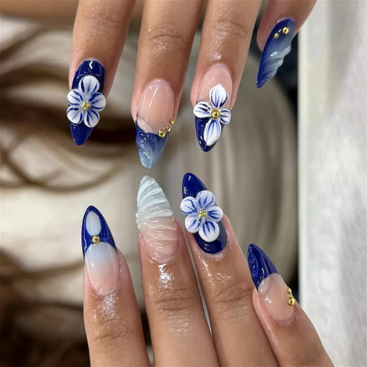 

Blue White Flower Bead Water Ripple Butterfly Bowknot Star Stiletto False Nails Charm Long Pointed Fake Nails Art Press on Nails