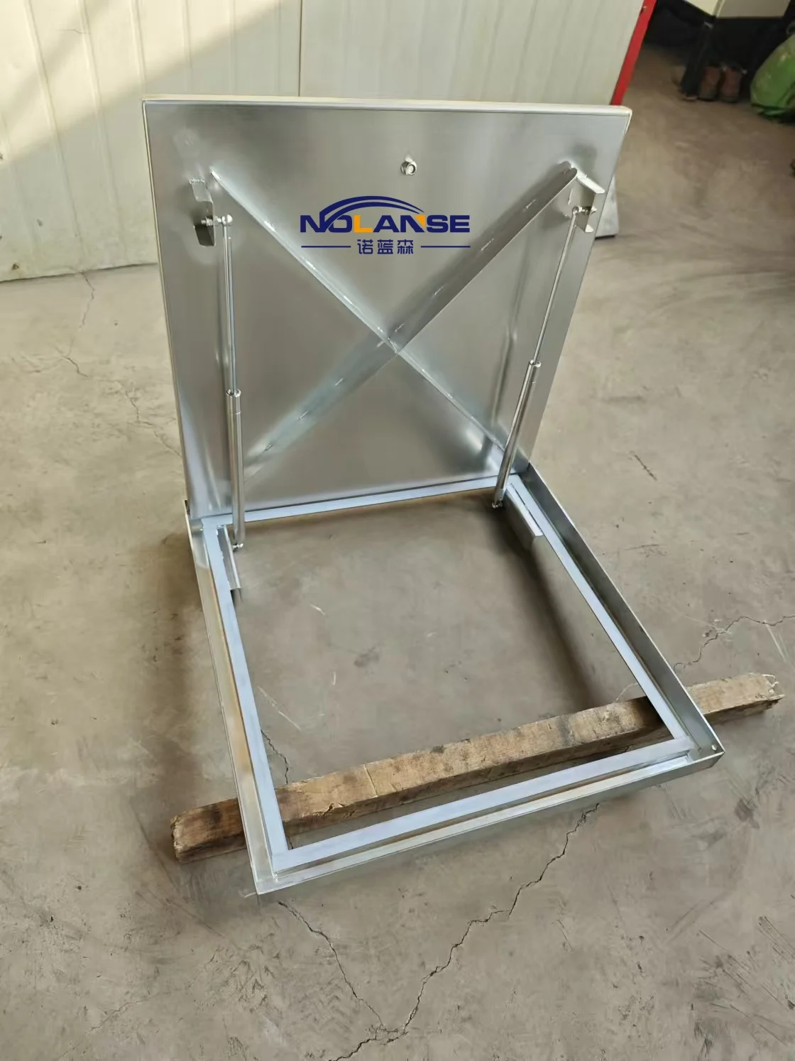 

Stainless Steel Invisible Heavy Duty Manhole Cover With Invisible Recessed Design