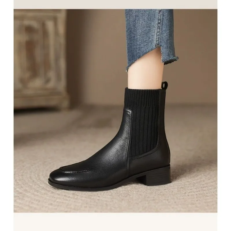 2025 new autumn and winter explosive square head thick heel layer sheepskin  retro style thread woven stitching women's boots