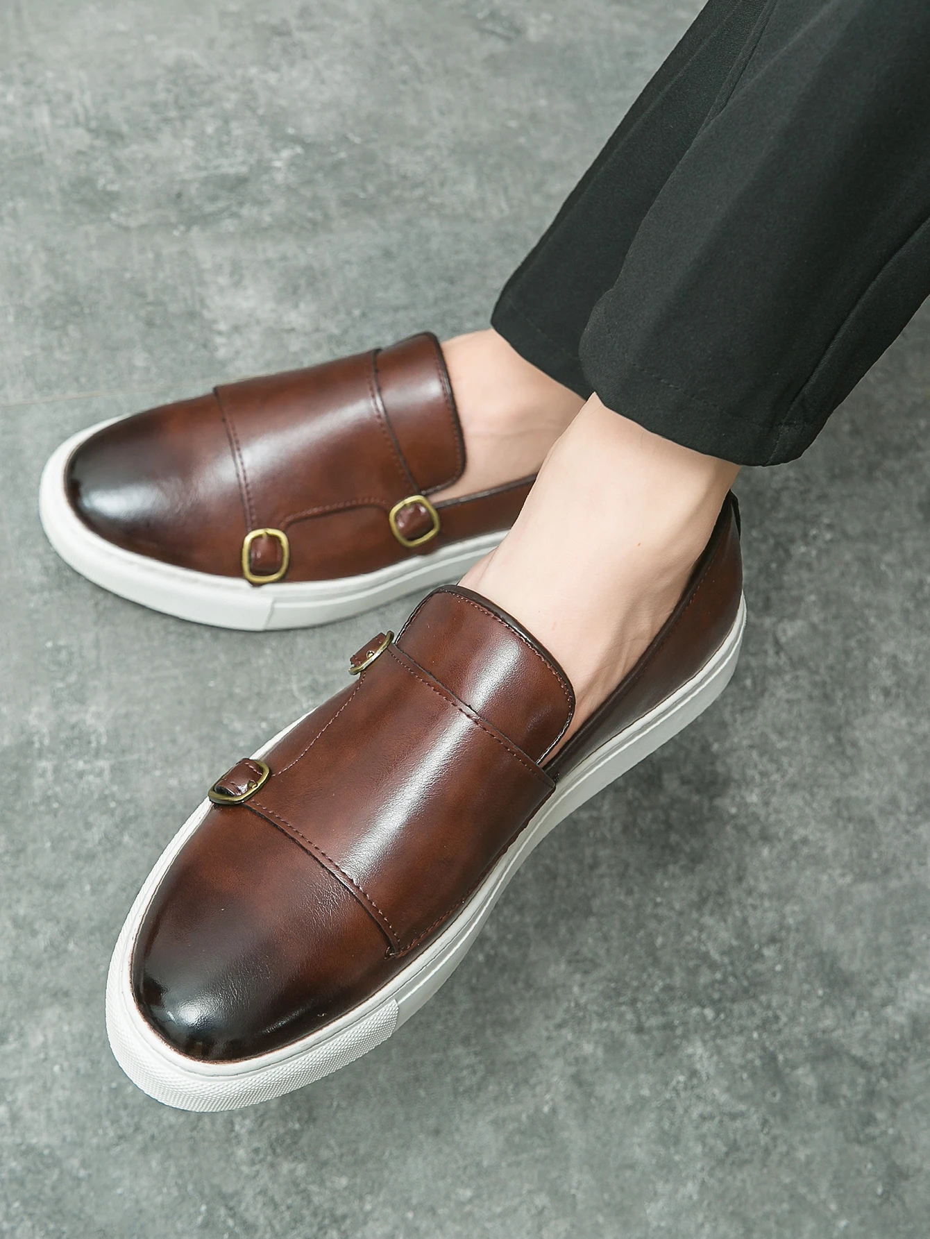 Men's casual leather shoes, men's fashionable British style loafers, men's one foot outdoor flat bottomed monk shoes