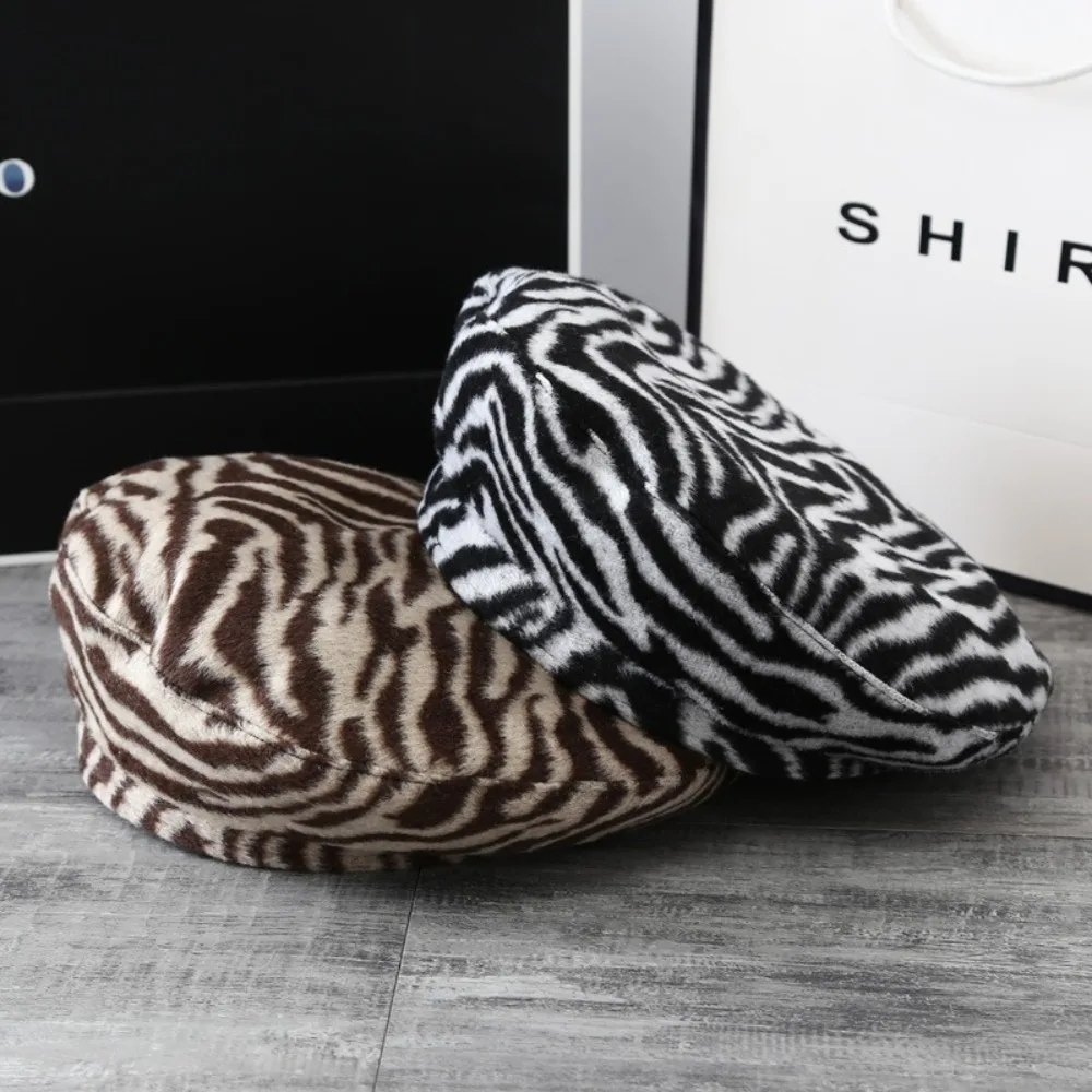 High Quality Retro Beret Zebra Stripes Print Windproof Painter Hat Plush Pumpkin Hat Unisex