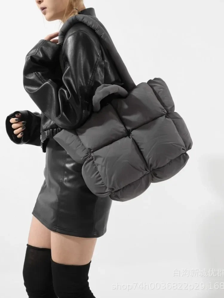GAINNY Casual Puffer Tote Bag Women Winter Large Capacity Fashion Shoulder Bag Femael Aesthetic Solid Color Handbag Vintage — zdjęcie 2