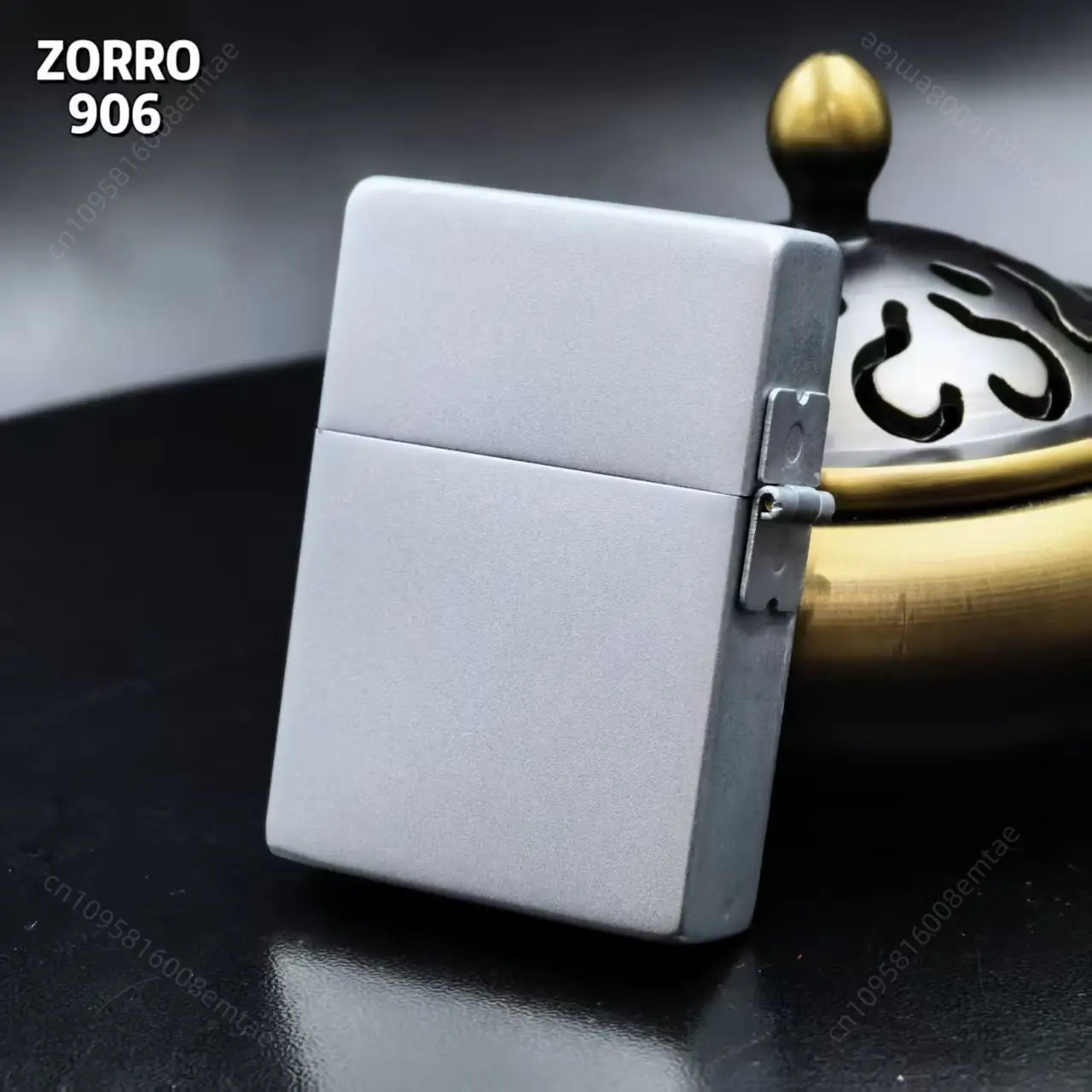 Zorro 906 frosted silver external hinge fuel lighter, windproof grinding wheel lighter, cigarette accessories, men's gift