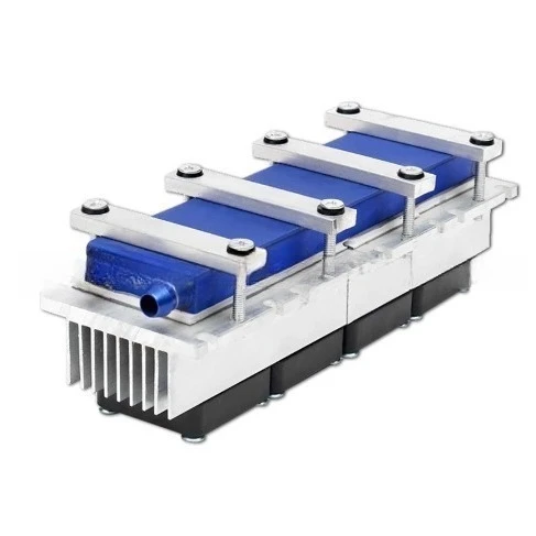 Thermoelectric Paltier refrigerator, semiconductor small air conditioner refrigeration system electronic refrigerator