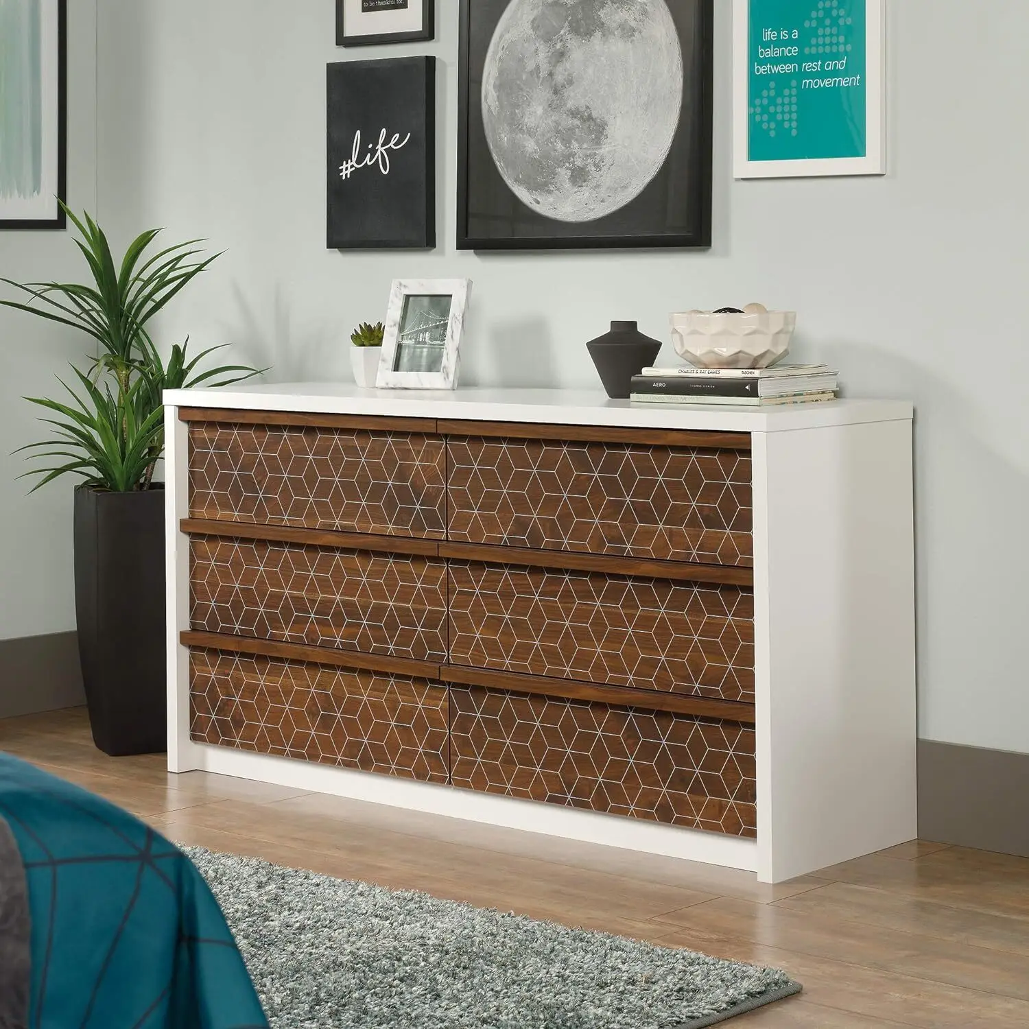 Dresser, L: 6, x W: 17,48 "x H de 31,06"