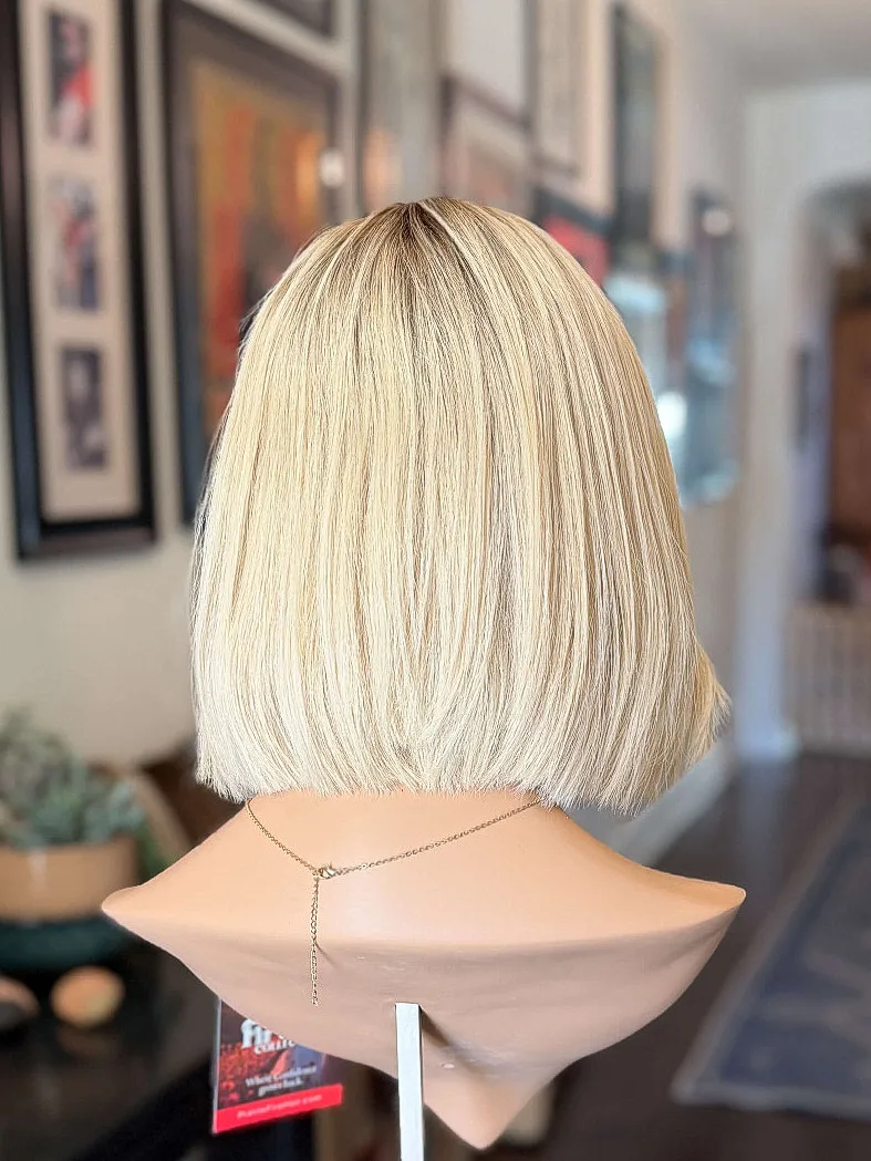 12 Inches Bob Cut Ombre Light Blonde Synthetic Wig High Heat Fiber Lace Front Short Straight Highlights Cosplay Wig For Women