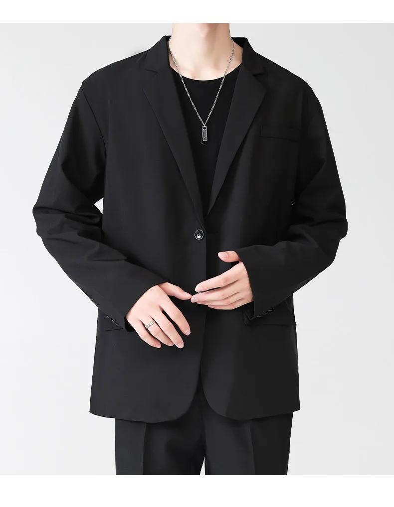 

6424-R- Korean version of the loose round neck compassionate student men's half-sleeved men's Customized suit