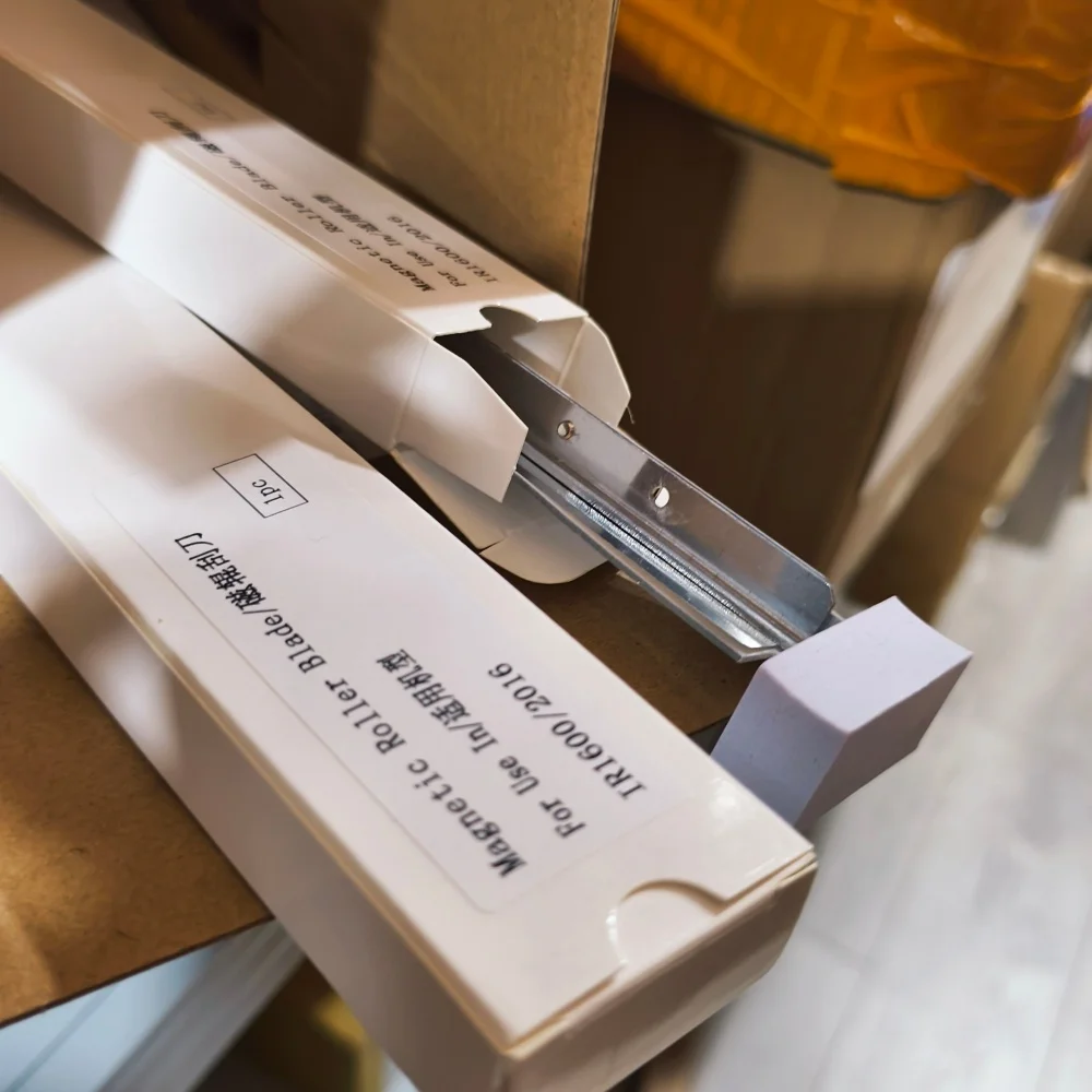 

1 шт. лезвие для чистки магнитного ролика разработчика для Canon IR 2016 2020 2018 2022 2025 2318 G28 IR2016 IR2020 IR2018 IR2022 IR2025