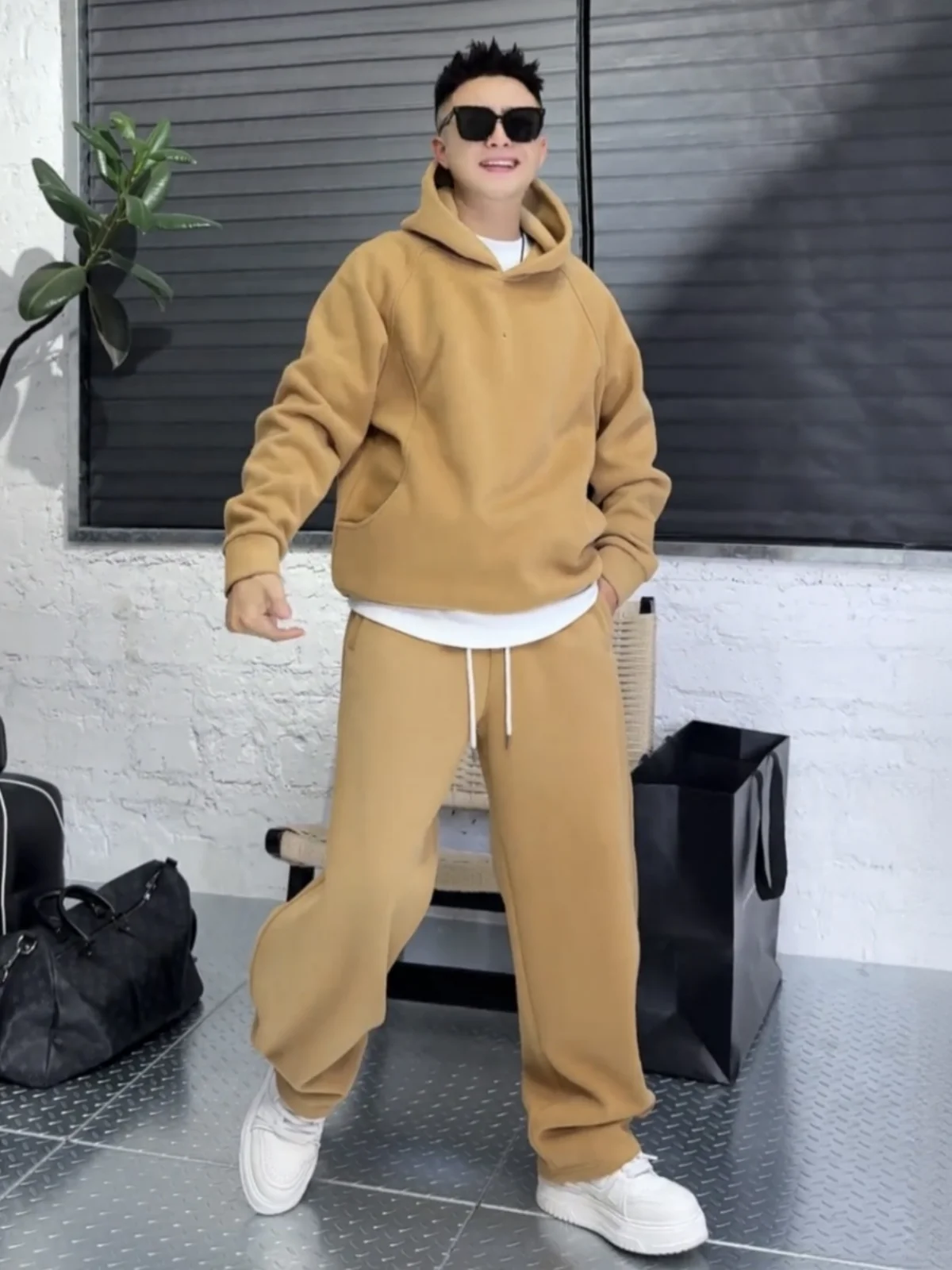 

Мужская зимняя повседневная спортивная одежда Thiened Fce, спортивные штаны с капюшоном, комплект из двух предметов, длинные брюки из смеси хлопка Clete