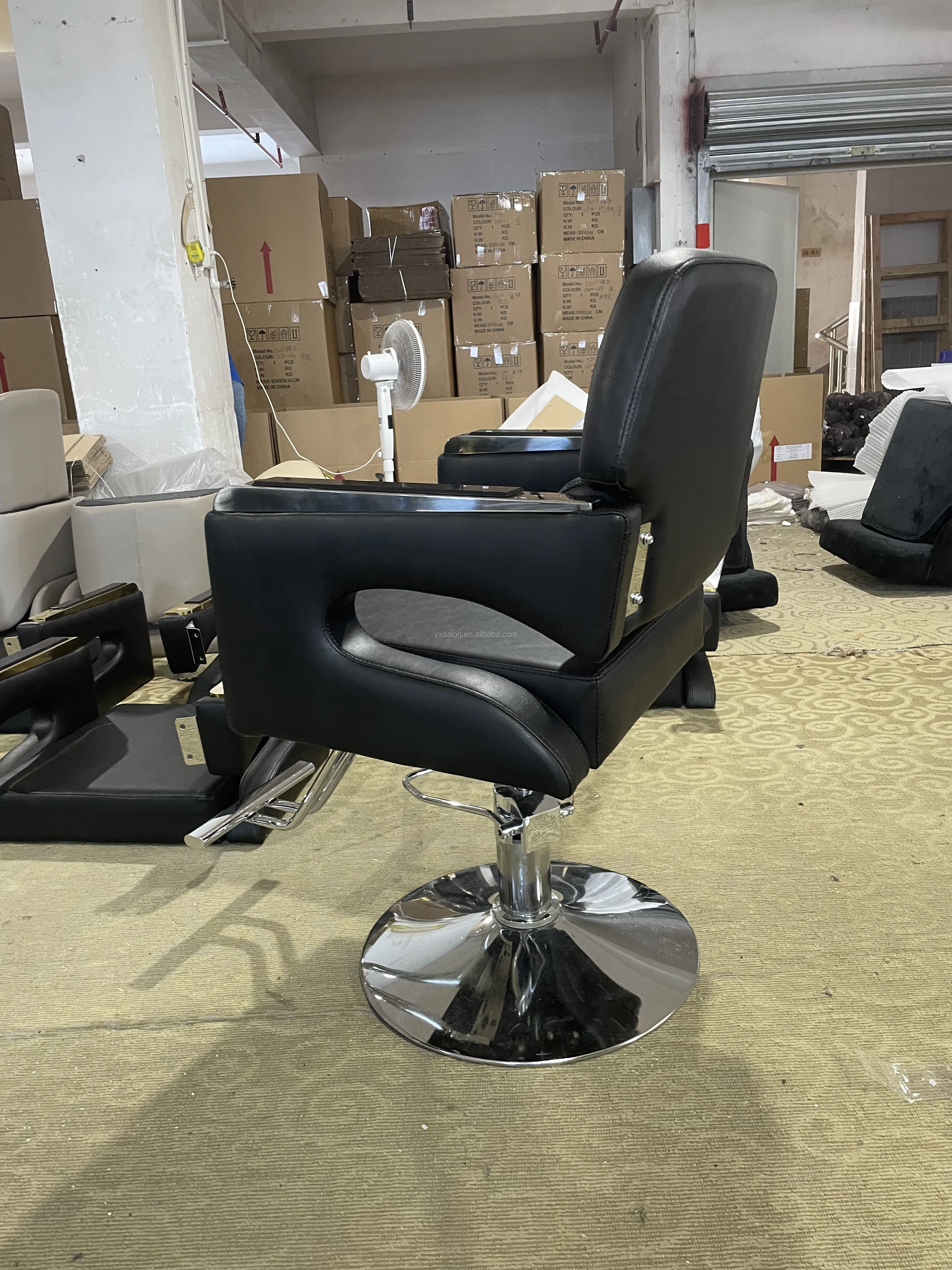 MOQ 1 High Quality One-Step Connection  Aluminum Workshop Barber Chair Hydraulic Chair Recline Chair