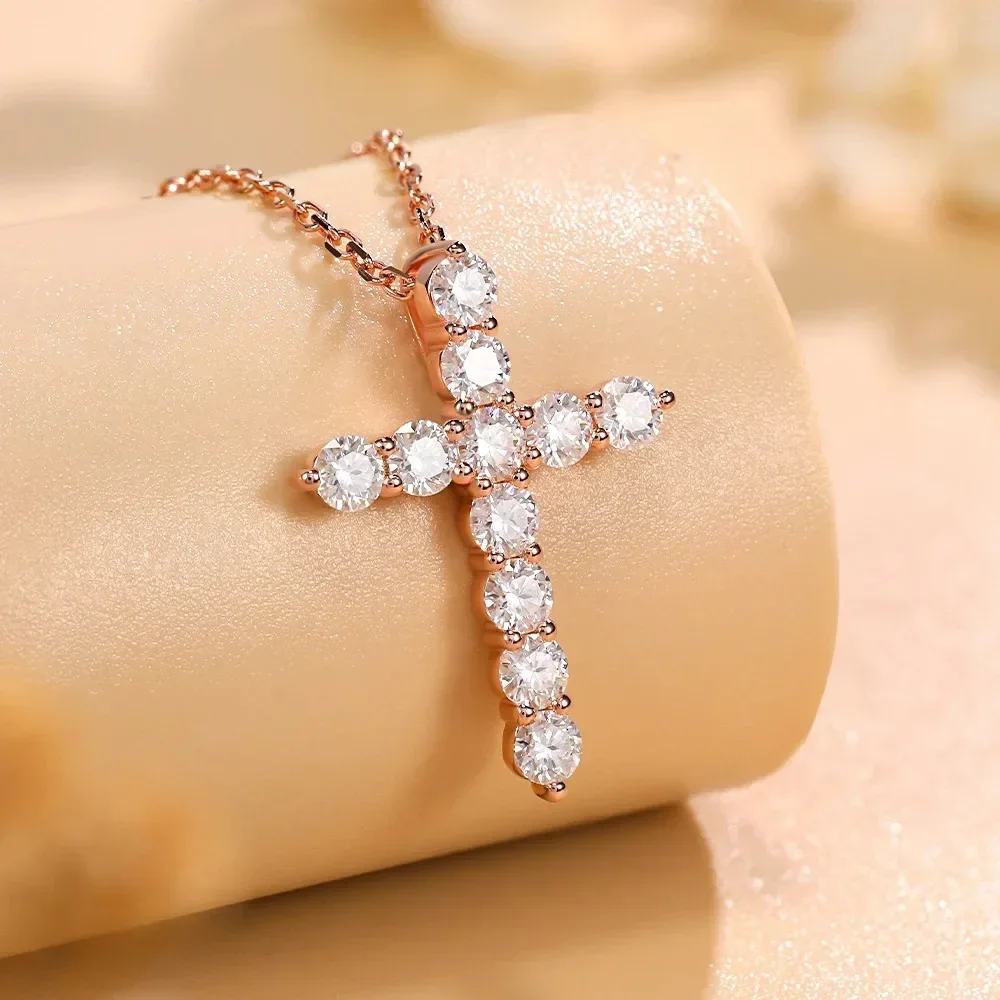 

M-JAJA Moissanite Diamond Cross Pendant Necklace S925 Silver Clavicle Chain for Women Christmas Party Gold Plated Fine Jewelry