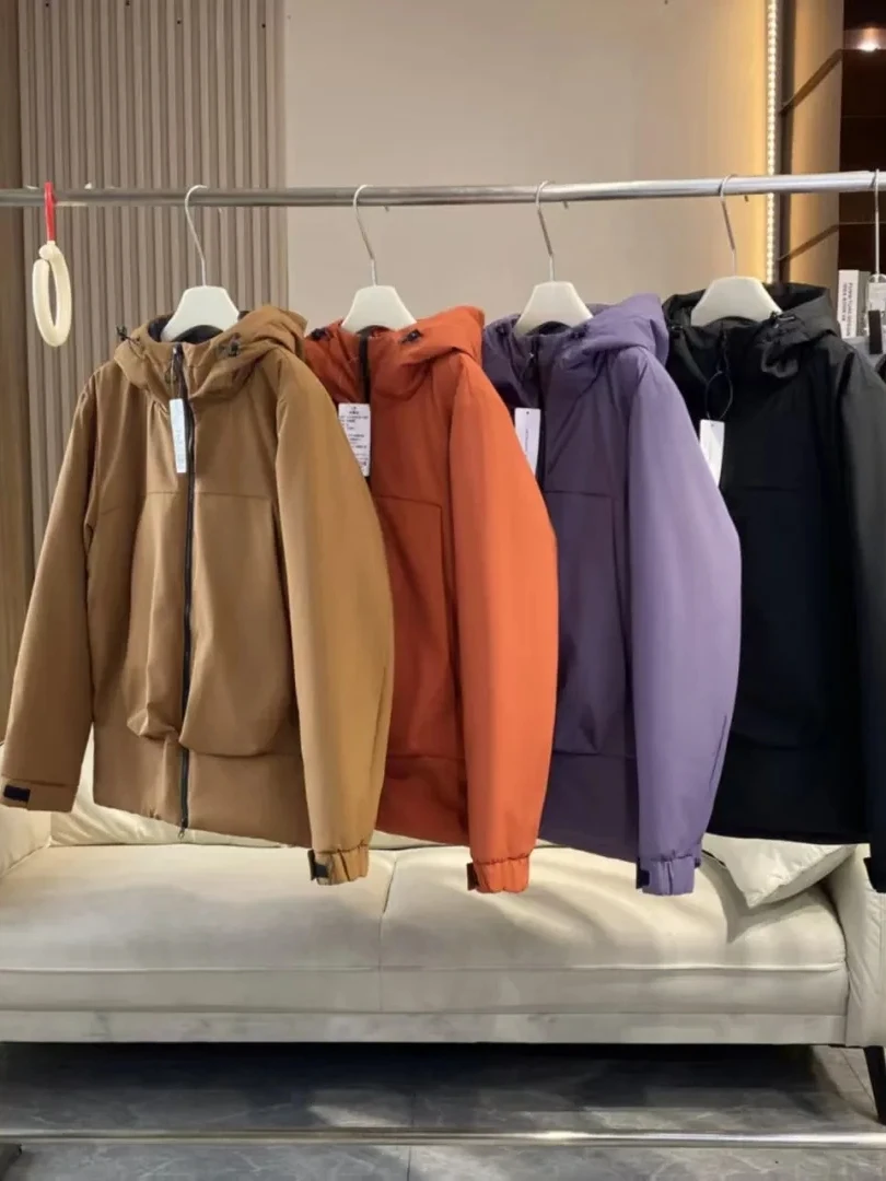 

Уличная повседневная спортивная ветрозащитная водонепроницаемая куртка с капюшоном, теплая хлопковая куртка, молодежная модная модель стандартной длины