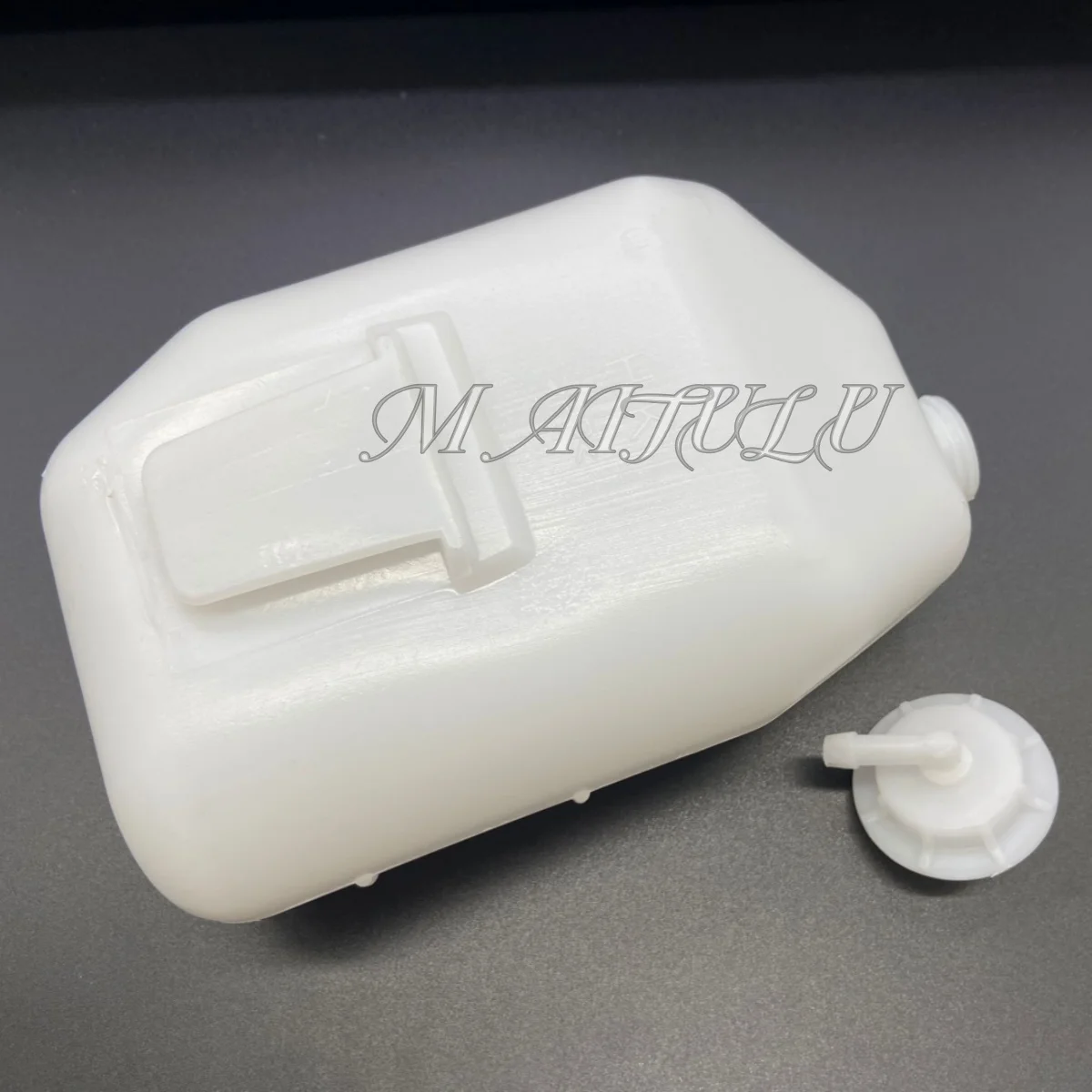 Picture 6: Available for Honda 2015 20 16 2017 2018 2019 2020 Odyssey RC3 ELYSION RR8 Antifreeze Auxiliary Water Bottle Water Tank