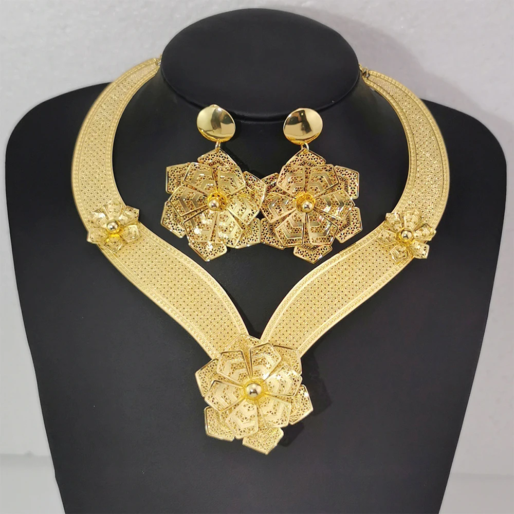 

Dubai Jewelry Earrings Sets Large Flower Golden Necklaces Jewelry African Pendants Nigeria Retro Exaggerate Design Best Selling