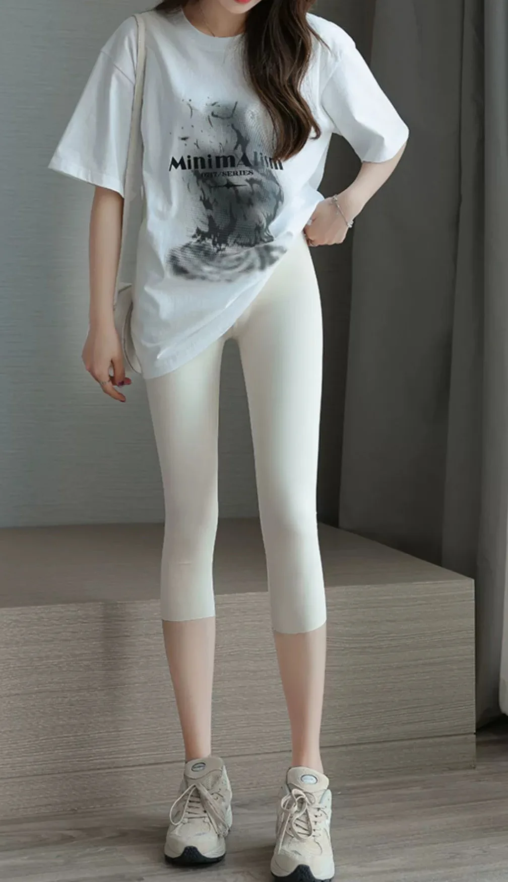 Damskie legginsy z nadrukiem, świąteczne, ocieplane, z podszewką, barwione, dopasowane, dopaminowe kolory, wysokiej jakości spodnie, wysoka estetyka i szyk.