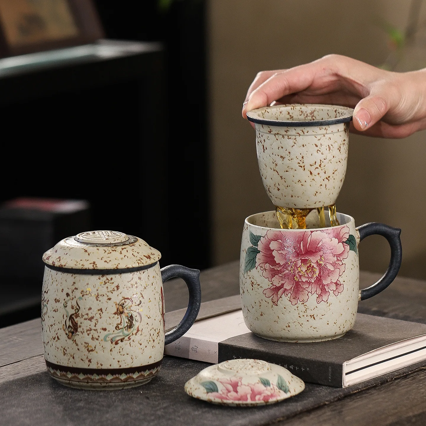 Retro Red Glaze Ceramic Tea Mug With Lid, Water Separation Infuser Cup Personal Office Brewing Drinking Cup