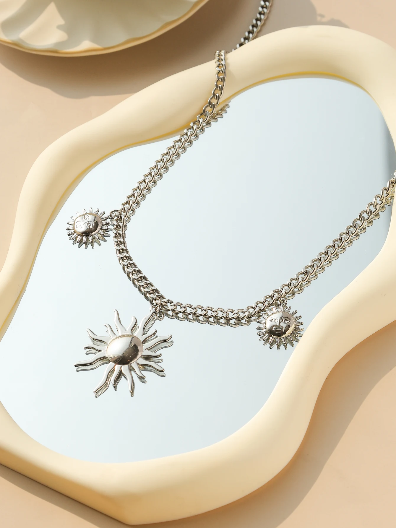 Stainless Steel Necklace Classic Fashion Sun Smiley Face Pendant Necklace Women's Jewelry Party Gift Recommendation New Arrival view 4