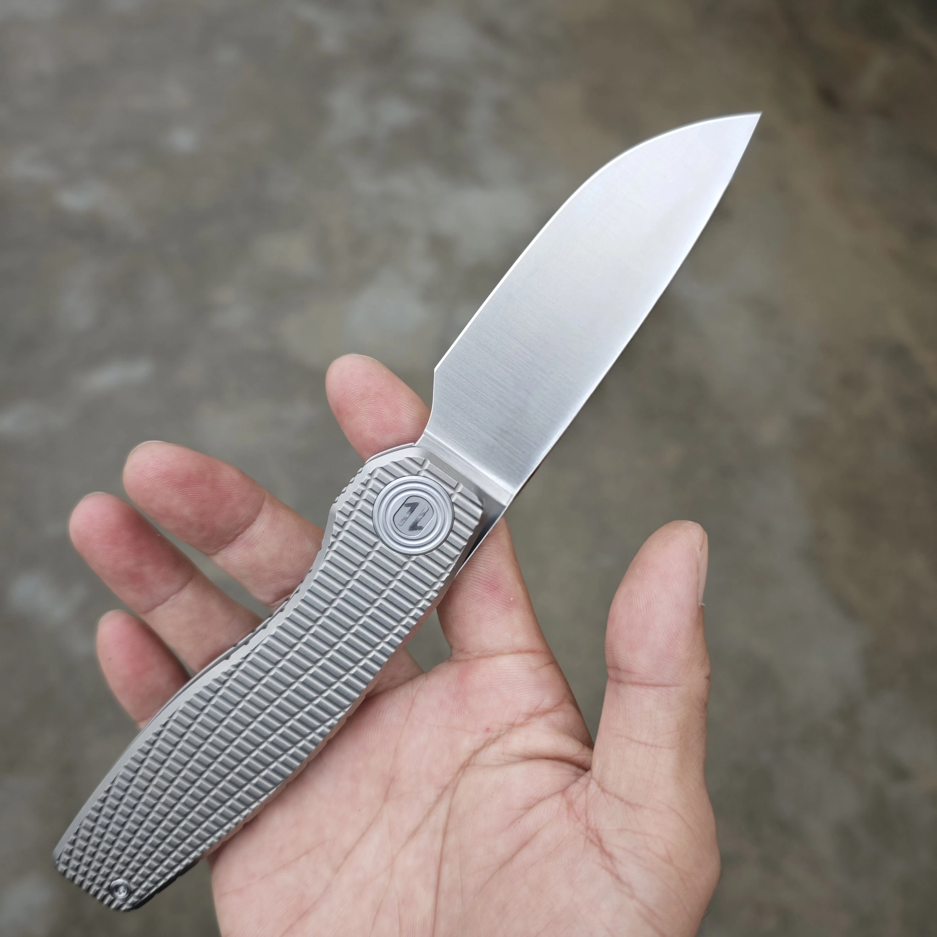 WinterPudding FSD Folding Knife - Titanium Handle VG10 Blade 61HRC Hardness Outdoor Utility EDC Tool for Camping and Hunting