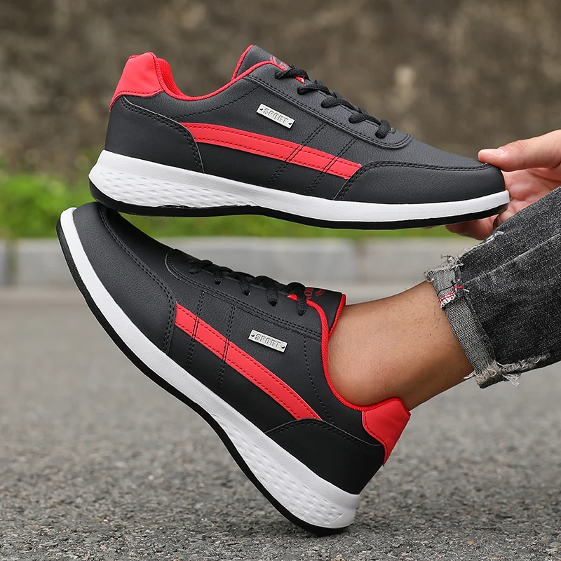 

New Men's Sneakers Fashionable Breathable Non Slip Board Shoes Comfortable Outdoor Walking in Summer Men's Trendy Sports Shoes