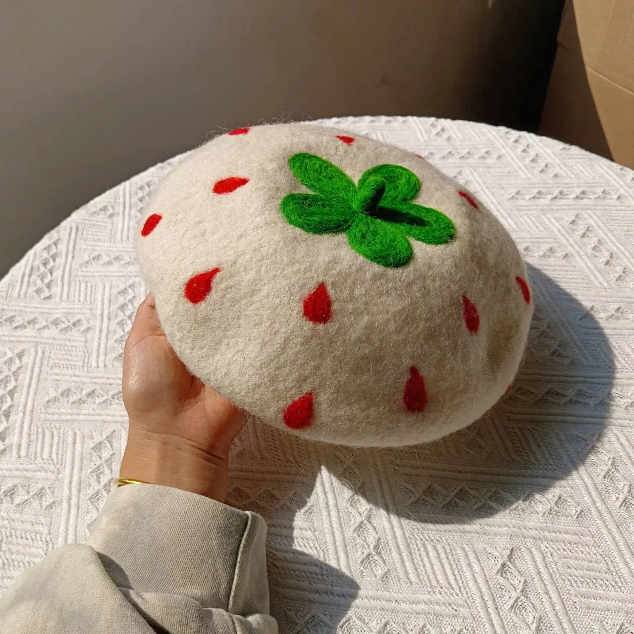 2023 New Handmade Wool Felt Berets Autumn and Winter Fashion Cute Female Painter Berets peaky blinders gorros - view 6