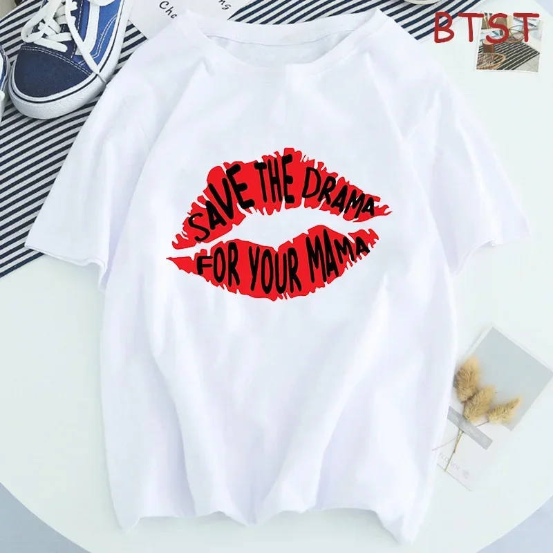 

Женская футболка с эффектными узорами для мам с эстетикой Kawaii Street Harajuku Clothing. Футболка Harajuku