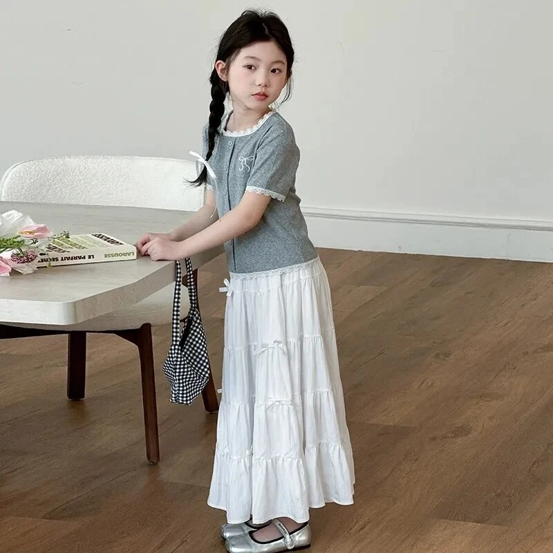 

Girls' Summer Sweet Bow Skirt Set, New Summer Two-Piece Outfit for Older Children with Lace Collar Short Sleeve Top