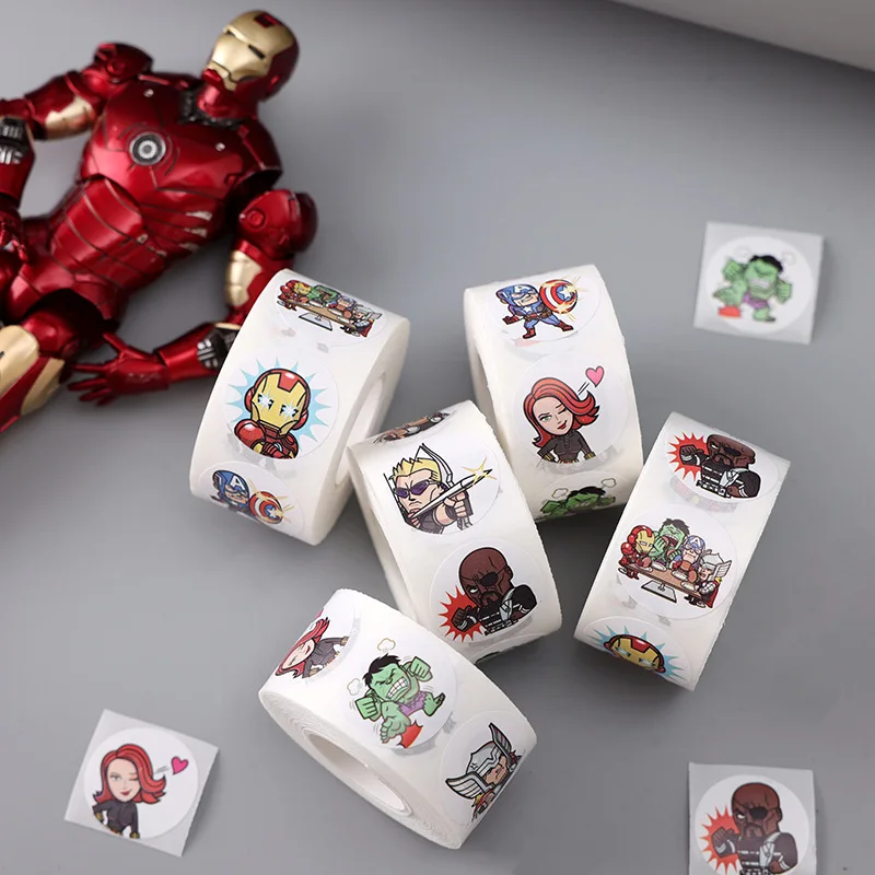 500pcs/Roll Iron Man Hulk Thor Avengers Super Hero Sealing Sticker DIY PVC Laptop Decals Decoration Stiker Reward Gift Toys