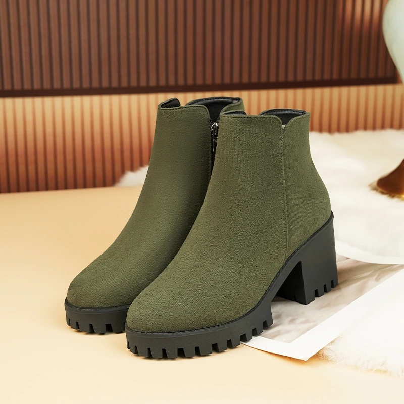 

2025 New Winter Casual and Comfortable Thick-soled Round-toe Black Sexy Elegant Warm Square-heeled Short Boots for Women