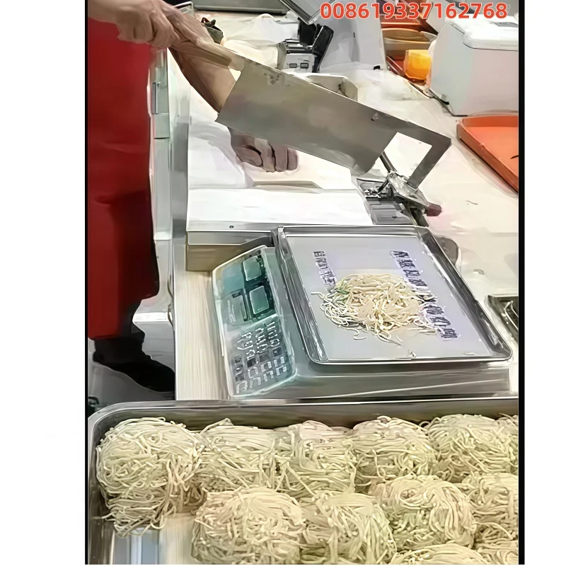 Pastry Tablet Puff Pastry Baking Equipment Manual Dough Sheeter Machine