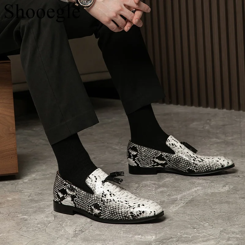 Men Leather Loafers Retro Tassel Lozenge Pattern Shoes Slip On Comfortable Casual Male's Flat Footwear Club Shoes Big Size