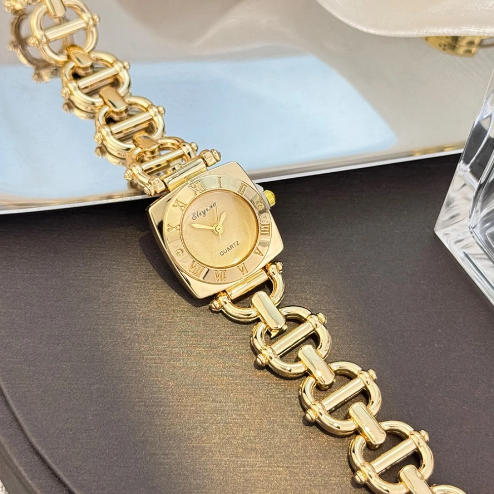 الراقية المرأة الهيكل العظمي تصميم ووتش مربع علامات الساعة الرومانية الخفيفة الفاخرة الأزياء الأكثر مبيعا السيدات ووتش