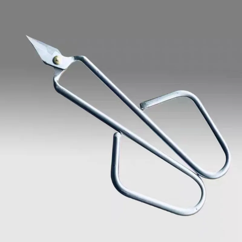 Pointed scissors Modified K-shaped bubble diamond scissors Duck bill