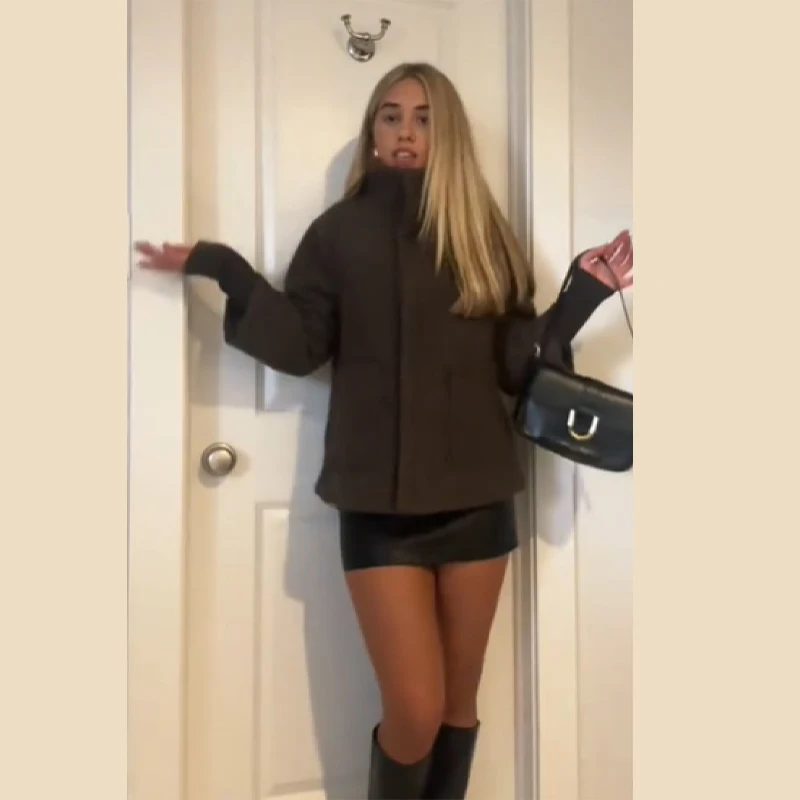 

Elegant Loose Short Coat Stand Collar With Pockets Quilted Lambskin Warm Solid Lined Jacket 2025 Winter Fashion Thicken Wear