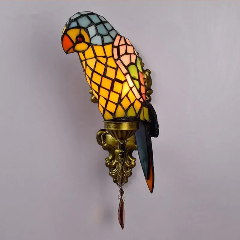 Vintage Style Stained Glass Single Parrot Wall Lamp Lighting Fixture Creative Luxury Bar Club Lobby Bedroom Wall Light