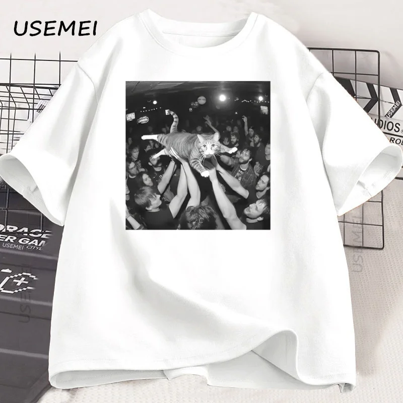 

Rock Show Cat Meme Thirt Cute Surfing Tee Funny Gang Smoking Cat T-Shirt Men Women Cotton Tees Short Sleeve High Quality Clothes