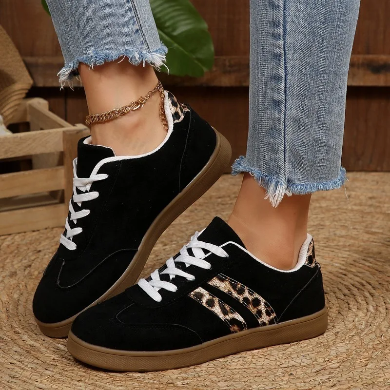 

Fashion Leopard Large Size Women Shoes Autumn New Lightweight Comfortable Lace Up Casual Shoes Outdoor Non Slip Lace Up Sneakers