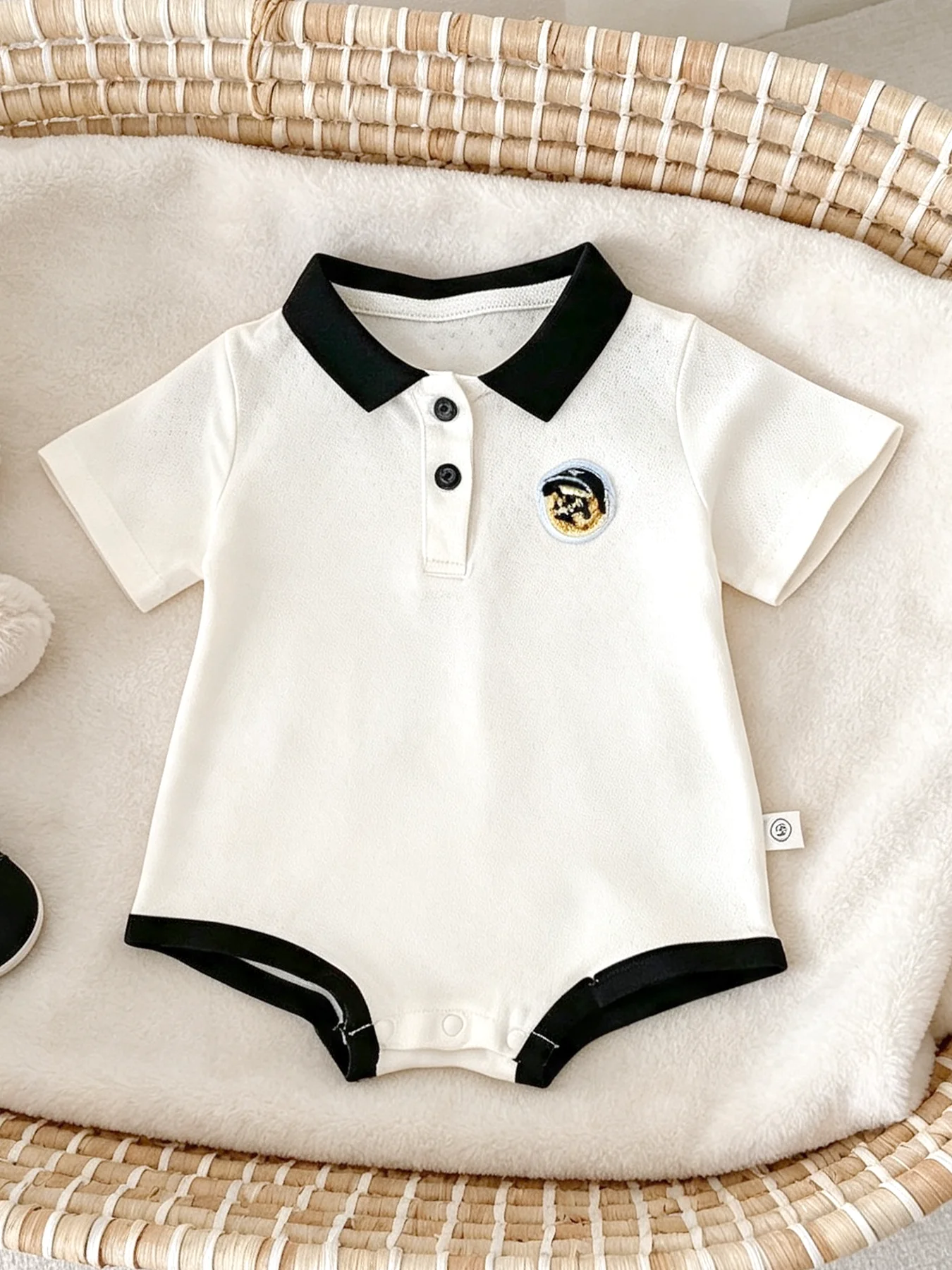 Newborn Polo Collar Black-and-White Striped Casual Baby Boy Short-Sleeve Onesie for Spring and Summer Everyday Outings