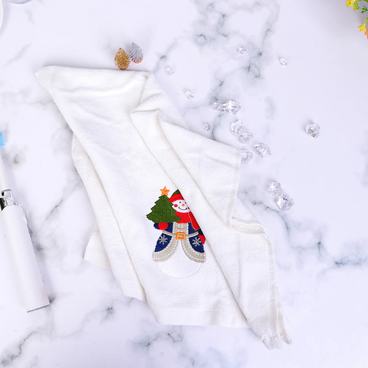 

Christmas Embroidered Snowman Cotton Face Towel Soft Comfortable Home Essential Gift For Family Friends Co-Workers