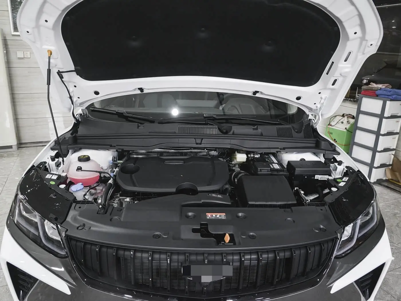 

2 шт. демпфер капота для Geely Binyue Coolray BelGee/Proton X50 2022-2025 годов, передний капот, модифицированные газовые стойки, подъемная опора, амортизатор