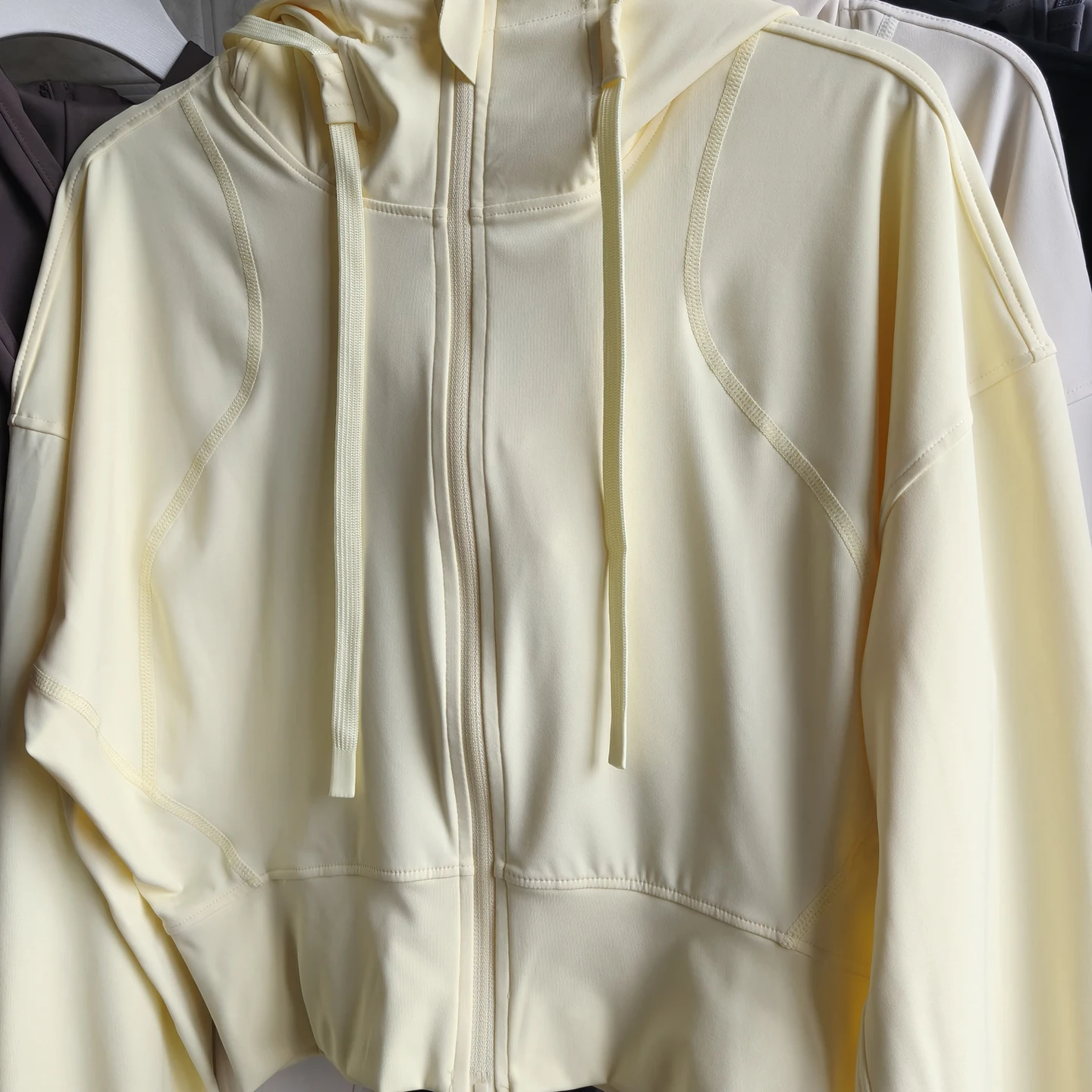 Damen-Laufjacke mit Kapuze, Radjacke, Yoga- und Joggingshirt, Leggings, Outdoor-Sportbekleidung, Fitnessbekleidung, Laufbekleidung, Sportbekleidung – Detail 11