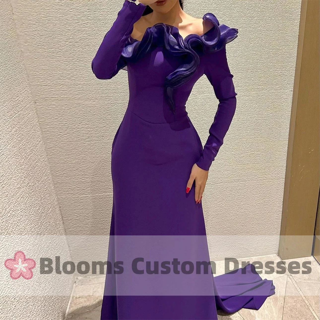 Blooms One-shoulder Burgundy Customized Prom Dress Ruffles Back Tail Formal Occasion Gown Long Sleeves Evening Dresses