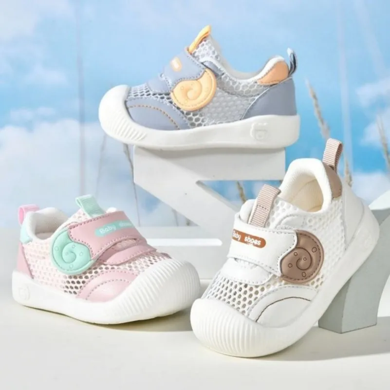 

Girls' and boys' mesh breathable sandals,soft and comfortable,with anti-slip soles, in cartoon colors, adorable children's shoes