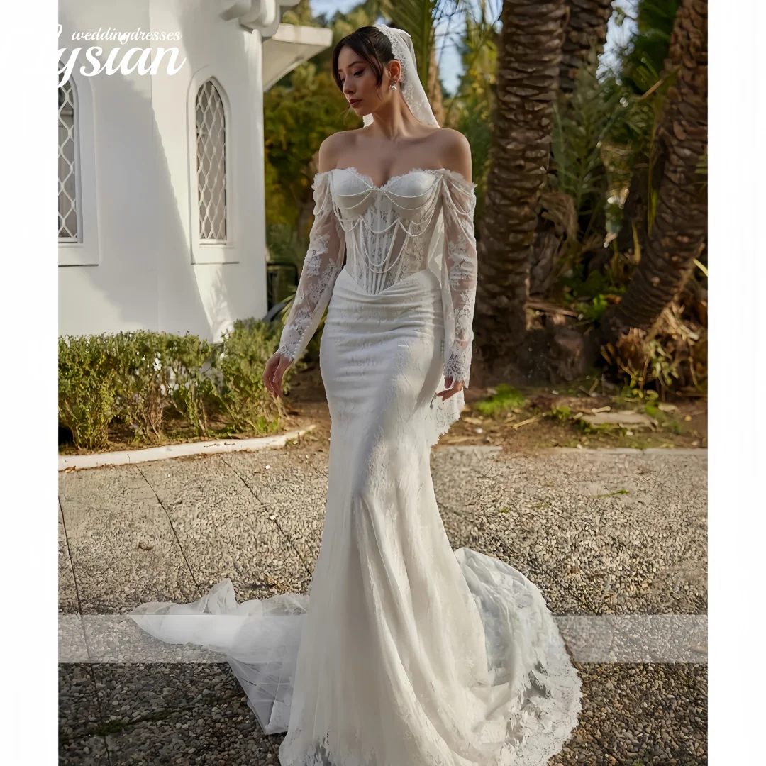 Abito da sposa elegante a sirena a maniche lunghe con scollo dolce personalizzato