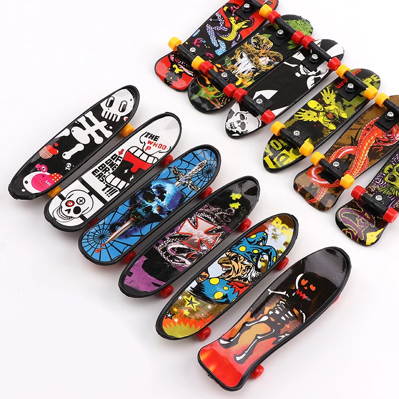 Stampa professionale di plastica Finger Skateboard Mini Desktop Puzzle creativo Fingertip sport Scooter giocattoli Puzzle per bambini