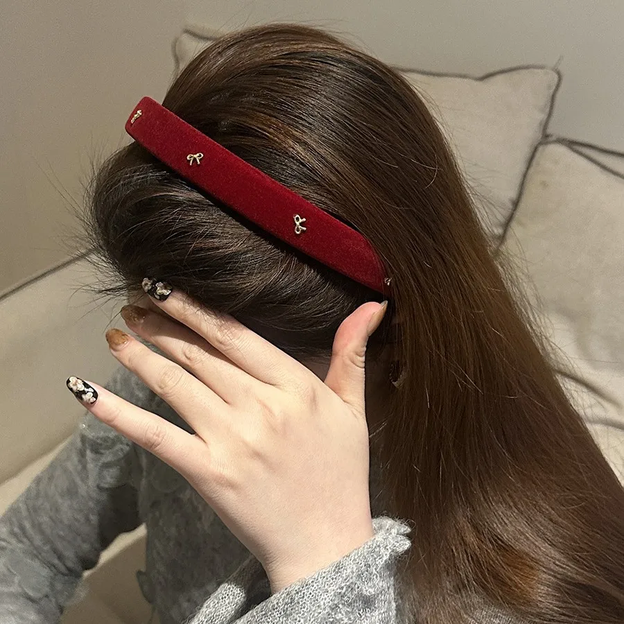 Autumn Winter French Vintage Velvet Bow Headband Women Girls Elegant Temperament Hair Hoop Wash Face Hair Styling Accessories