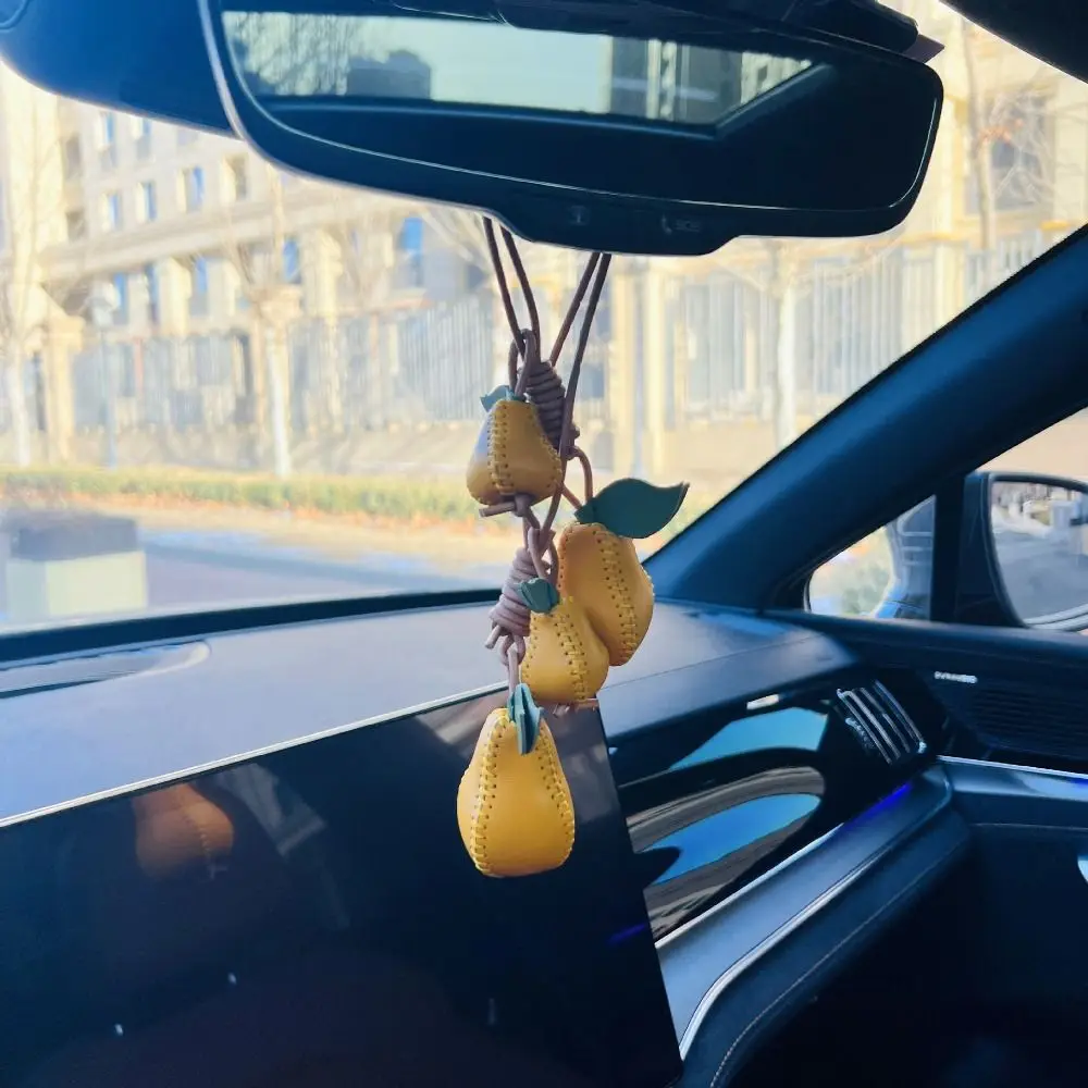 

Cute Hanger Fruit Pendant Strawberry Peach Leather Keychain Cartoon Car Keyring Bag Pendant Men