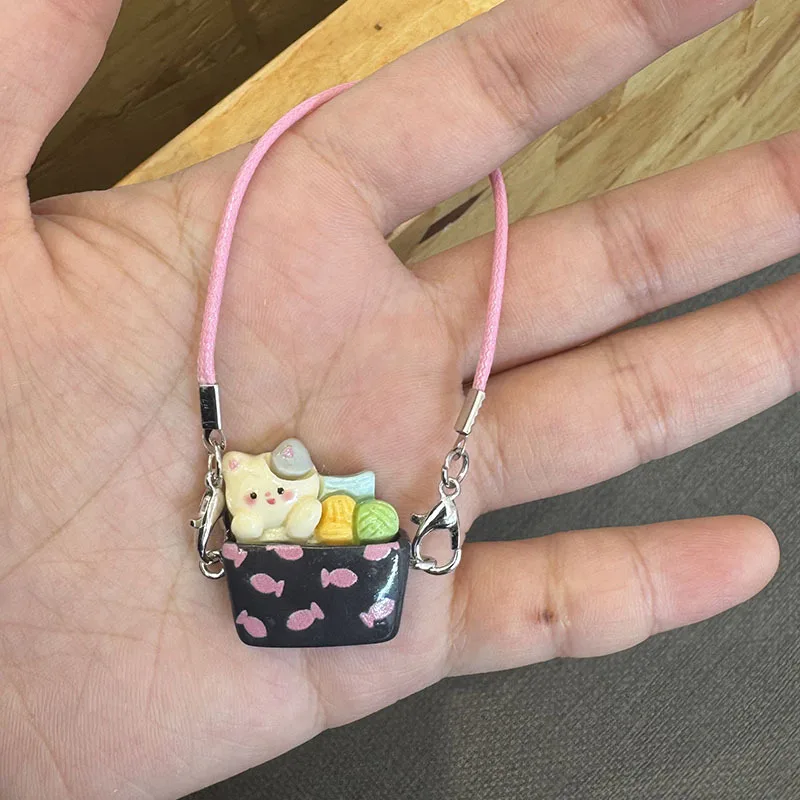 1pc 人形 15-17 センチメートルミニ DIY ペットキャリングバッグドレスアップぬいぐるみアクセサリードールハウスぶら下げネックアクセサリードールハウスペンダント