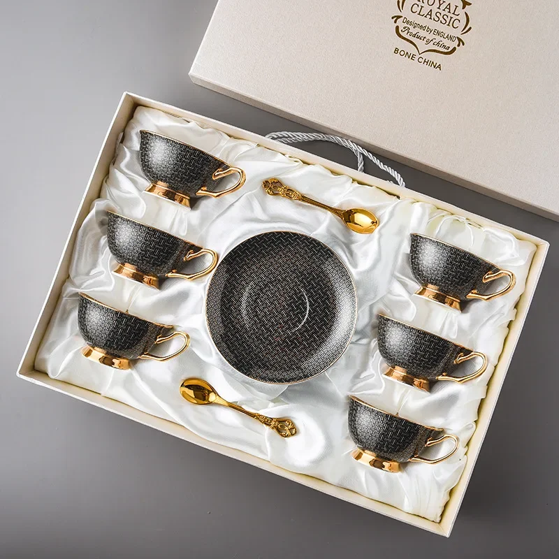 

European Bone China Parejas Water Cups High Appearance Coffee Cup Saucer Ceramic Household Light Luxury Tea Cup Exquisite Set